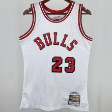 1984/1985 Bulls JORDAN #23 White Retro NBA Jerseys 热压