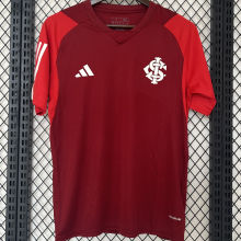2024/25 Internacional Red Training Jersey 枣红色