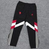 2024/25 M Utd Black Windbreaker Embroidered Logo （刺绣队徽）（A Set）