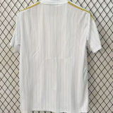 2025/26 RM White Retro Style Fans Soccer Jersey 金黄色三边