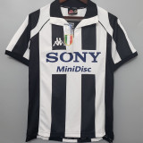 1997-1998 JUV Home Retro Fans Soccer Jersey