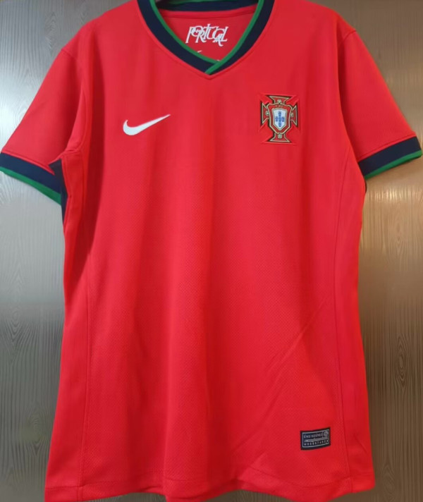 2024/25 Portugal Home Red Women Soccer Jersey 女