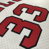 1997/98 Bulls PIPPEN #33 White Retro NBA Jerseys 热压