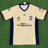 2023/24 Newcastle Jets Home Fans Jersey 纽卡斯尔喷气机