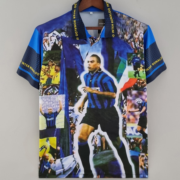 In Milan RONALDO #10 Version Retro Soccer Jersey ★★