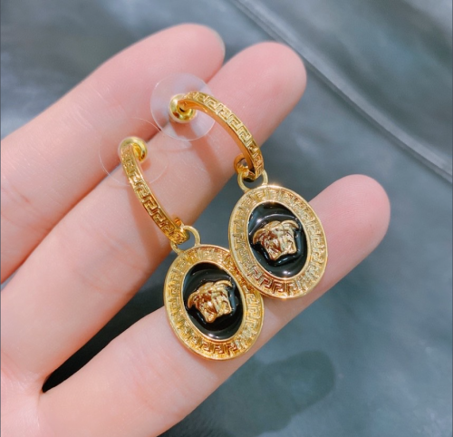 Earrings001