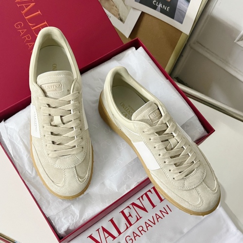 Men Women 𝑉*𝐴𝐿𝐸𝑁𝑇𝐼𝑁𝑂 Top Sneakers