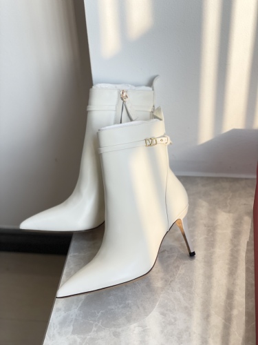 Women 𝑉*𝐴𝐿𝐸𝑁𝑇𝐼𝑁𝑂 Top Sneakers