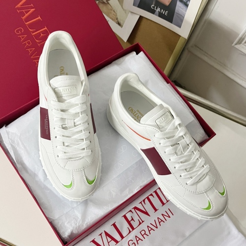 Men Women 𝑉*𝐴𝐿𝐸𝑁𝑇𝐼𝑁𝑂 Top Sneakers