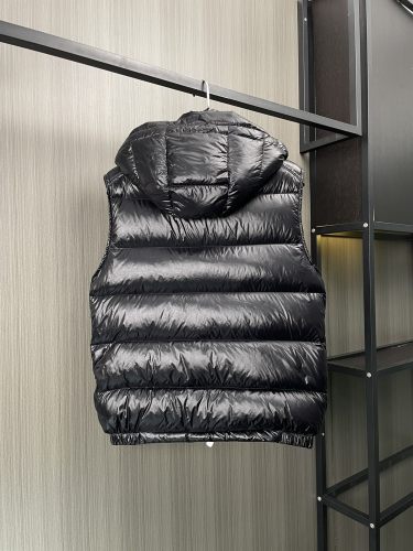 MON*CLER Black Top Quality Clothes