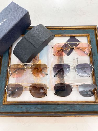 P*rada Glasses Top Quality