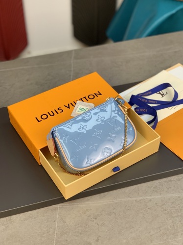 L*ouis V*uitton Top Bag 4.5*9.5*4CM