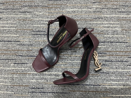 Women Y*SL Top Pumps