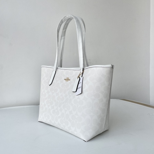C*oach Top Bag 33*29*16CM
