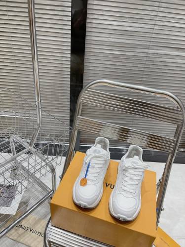 Women L*ouis V*uitton Top Sneakers
