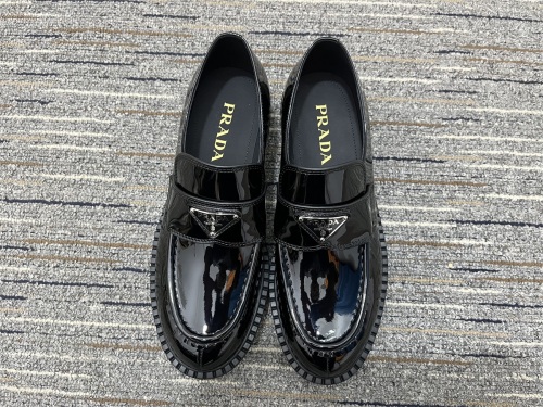Women P*rada Top Loafer