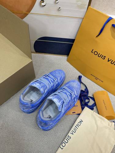 Men Women L*ouis V*uitton Top Sneakers Message US pics for More products on whatsapp