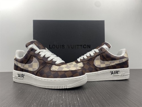O*ff-W*hite x N*ike Air Force 1