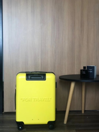 Luggage ask price on whatsapp