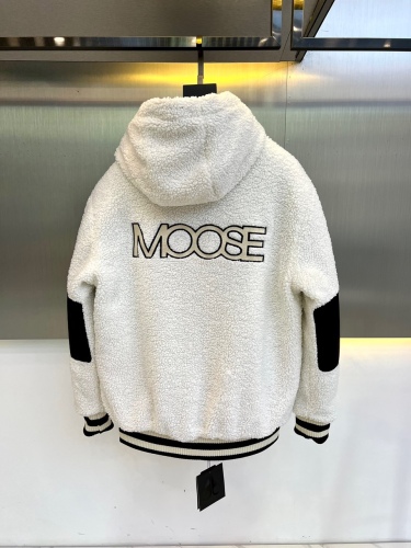 M*oose K*nuckle Top Quality Clothes