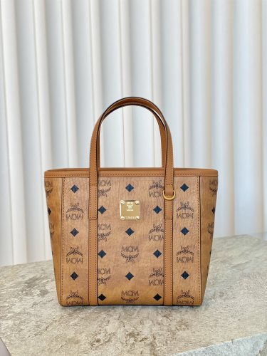 M*CM Bag Top Quality 19*8*17CM