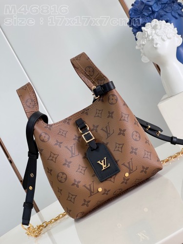 L*ouis V*uitton Top Bag 17*17*7CM