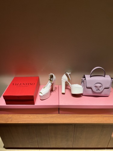 Women V*alentino Top Sandals