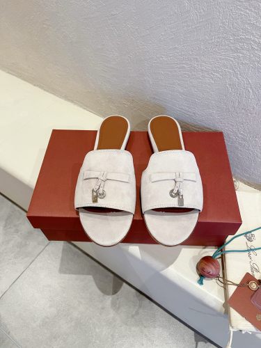 Women L*oro P*iana Top Sandals