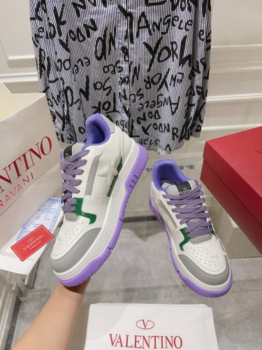 Men Women 𝑉*𝐴𝐿𝐸𝑁𝑇𝐼𝑁𝑂 Top Sneakers
