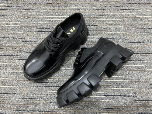 Women P*rada Top Sneaker