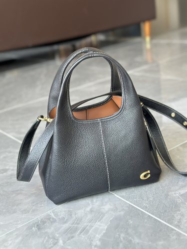 C*oach Top Bag 22*31*13CM