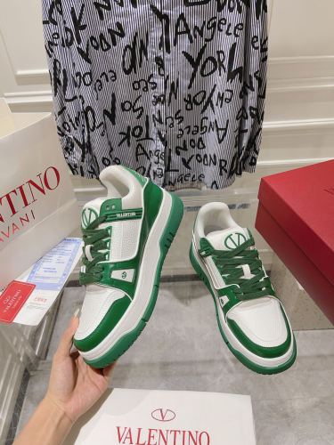 Men Women 𝑉*𝐴𝐿𝐸𝑁𝑇𝐼𝑁𝑂 Top Sneakers