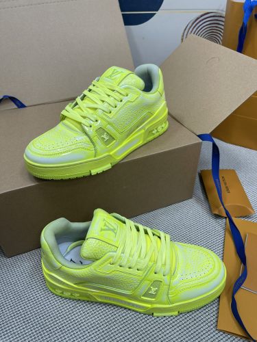 Men Women L*ouis V*uitton Top Sneakers Message US pics for More products on whatsapp