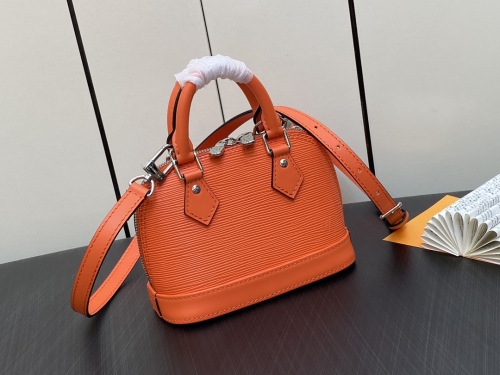 L*ouis V*uitton Top Bag 18*12*8CM