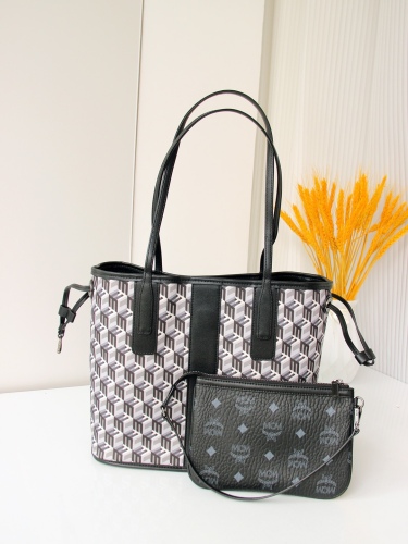M*CM Bag Top Quality 14*29*25CM