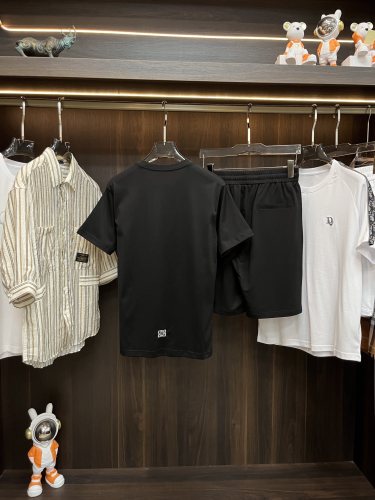 G*ivenchy Top Quality Suit