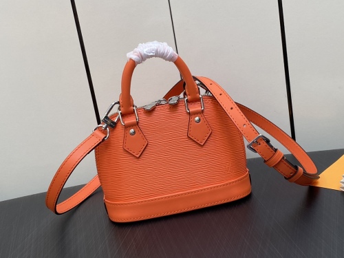 L*ouis V*uitton Top Bag 18*12*8CM