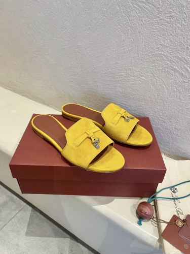 Women L*oro P*iana Top Sandals