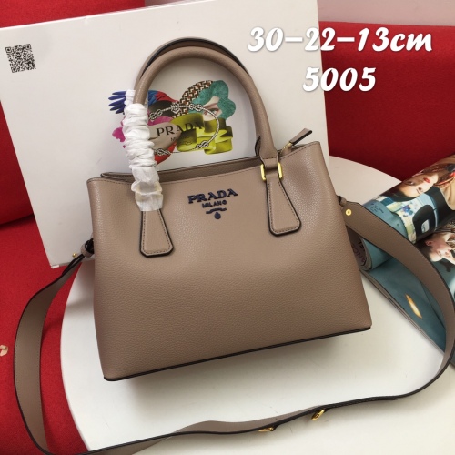 P*rada Bag Top Quality 30*22*13CM