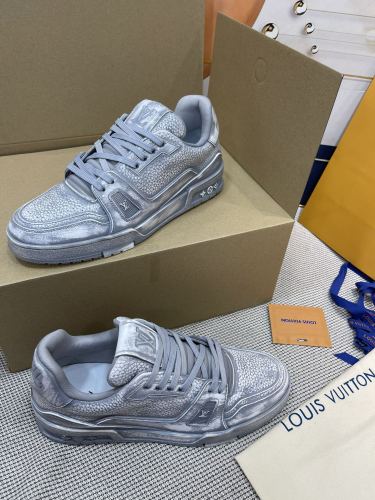 Men Women L*ouis V*uitton Top Sneakers Message US pics for More products on whatsapp