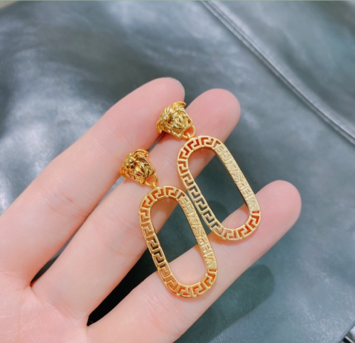 Earrings001