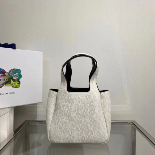P*rada Top Bag 18*15.5*10CM