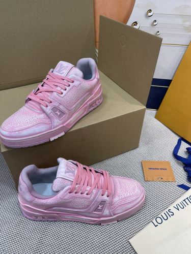 Men Women L*ouis V*uitton Top Sneakers Message US pics for More products on whatsapp
