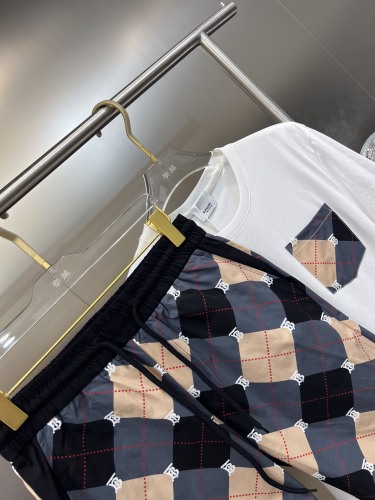 B*urberry Top Quality Clothes