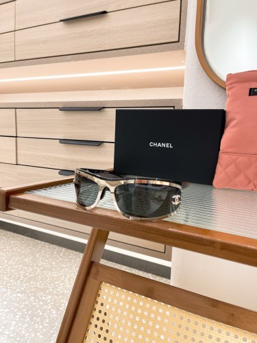 C*hanel Glasses Top Quality