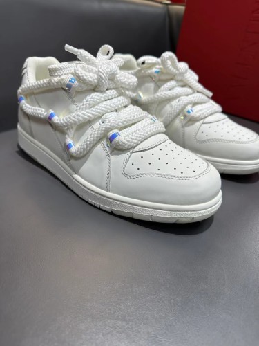 Men 𝑉*𝐴𝐿𝐸𝑁𝑇𝐼𝑁𝑂 Top Sneakers