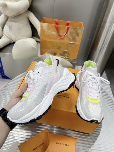 Women L*ouis V*uitton Top Sneakers