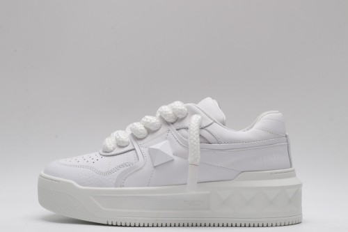 Men Women 𝑉*𝐴𝐿𝐸𝑁𝑇𝐼𝑁𝑂 Top Sneakers