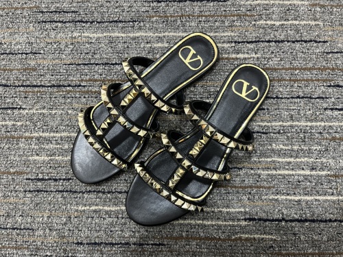 Women V*alentino Top Quality Sandals