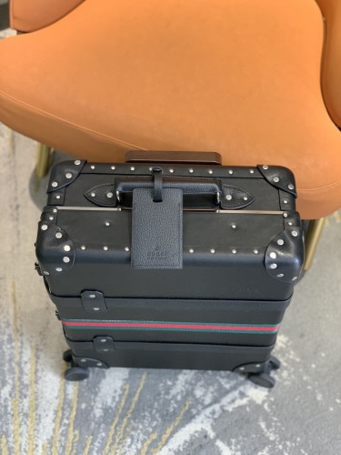 Luggage ask price on whatsapp